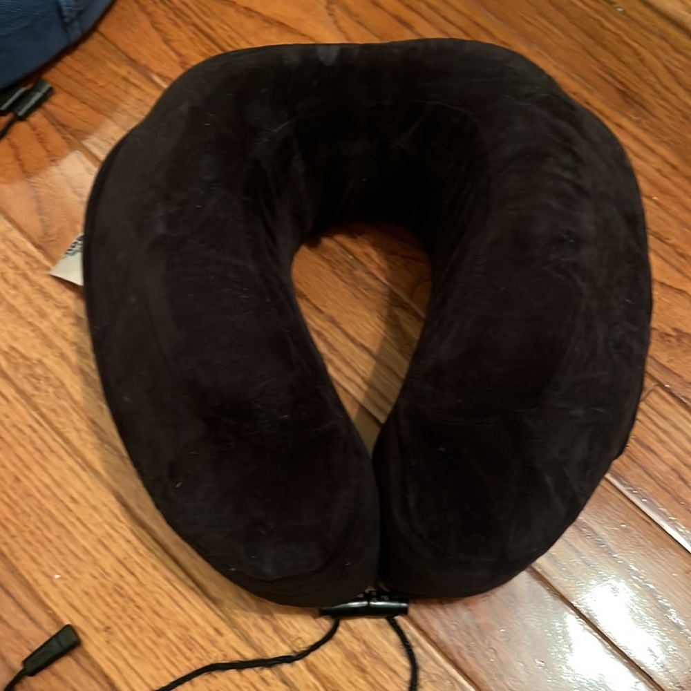 Cabeau Evolution Neck Pillow Memory Foam with Travel Bag Black Cover